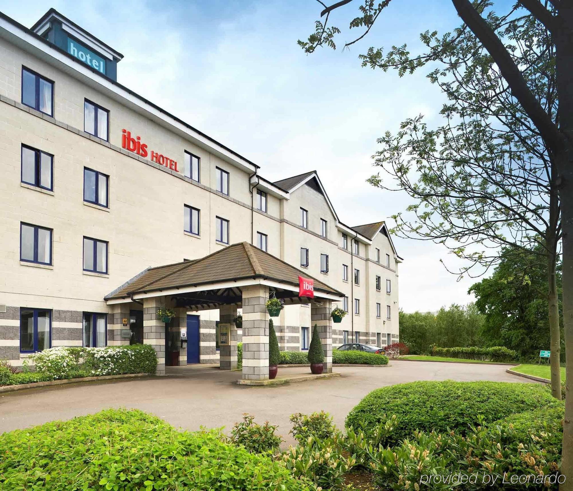 Ibis Rugby East Hotel Crick  Exterior photo